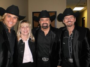 Sue Leiter with the Texas Tenors